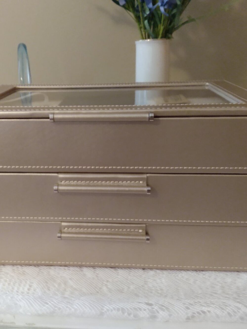 wolf, medium lusterlock jewelry box, rose gold